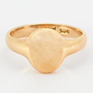 9 ct gold signet ring
