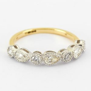 18 carat mil grain set ET ring