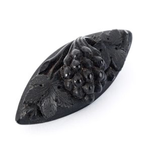 Oval jet brooch