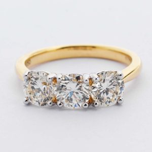 Diamond 3 Stone Ring