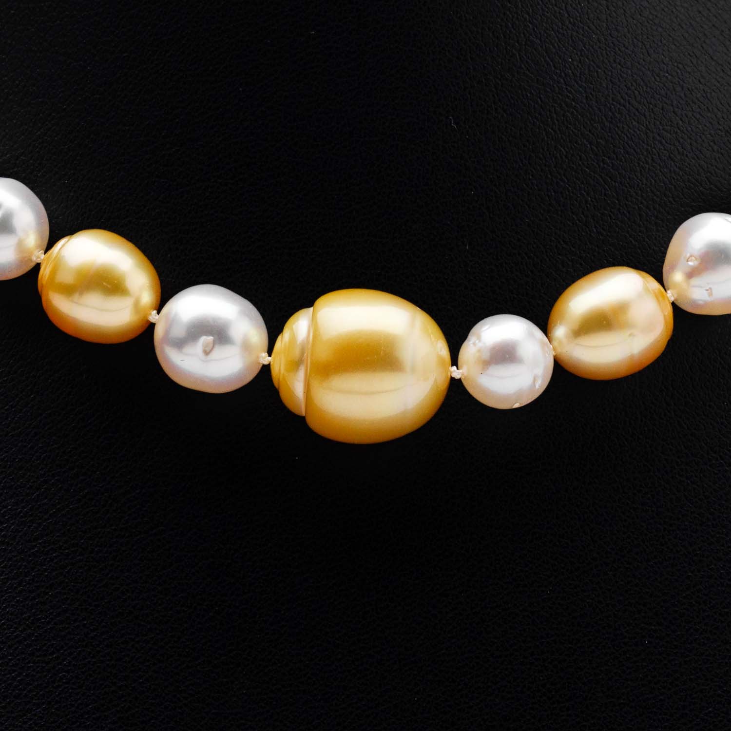Natural South Sea Pearls - Image 3