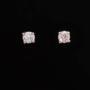 Solitaire Diamond Studs
