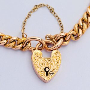 Antique 9 Carat Curb Link Bracelet