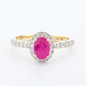 18ct Oval Ruby & Diamond Cluster Ring