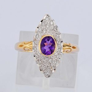 Ametyst & Diamond Navette Ring