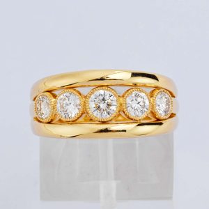 Five Stone Diamond & 18ct Gold Ring