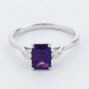 Rectangular Amethyst & Diamond Ring