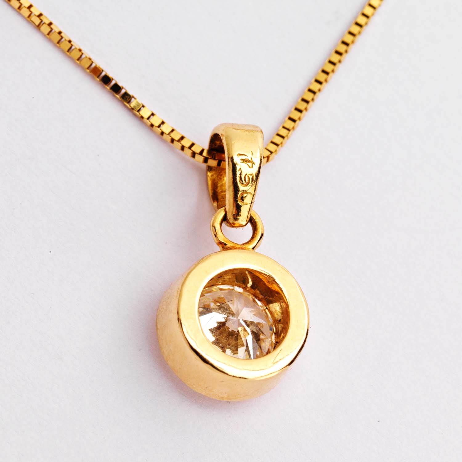 1 Carat Solitaire Diamond Pendant - Image 4