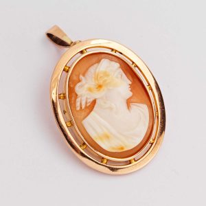 Antique Rose Gold Cameo Brooch/Pendant