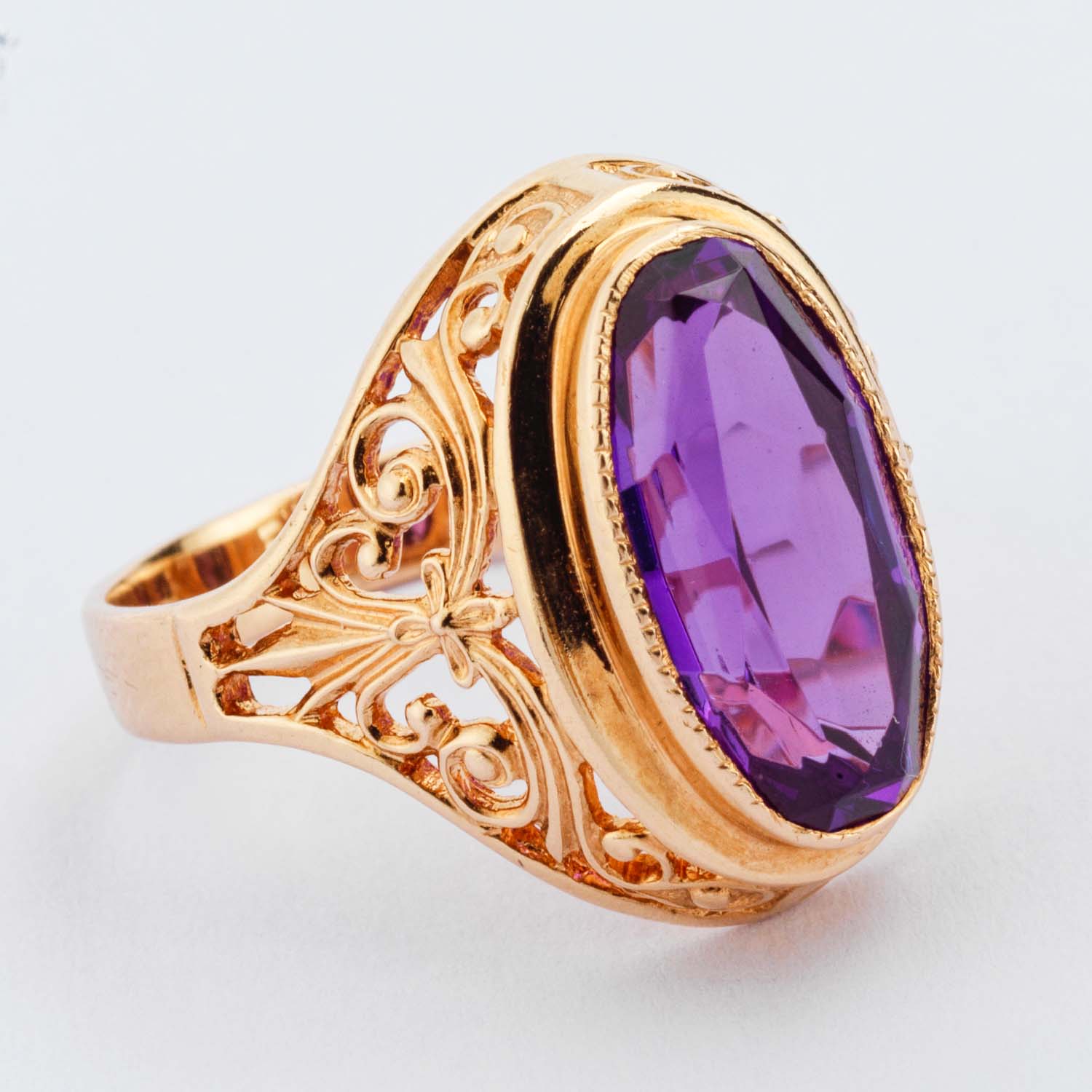 Vintage Rose Gold & Amethyst Ring - Image 6