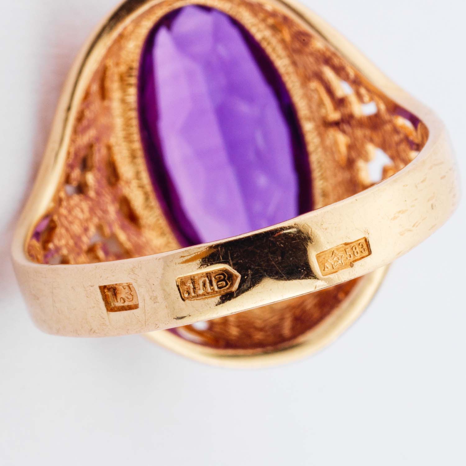 Vintage Rose Gold & Amethyst Ring - Image 7