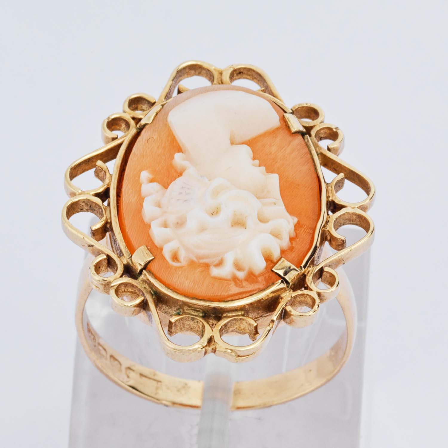 Gold Cameo Ring - Image 5