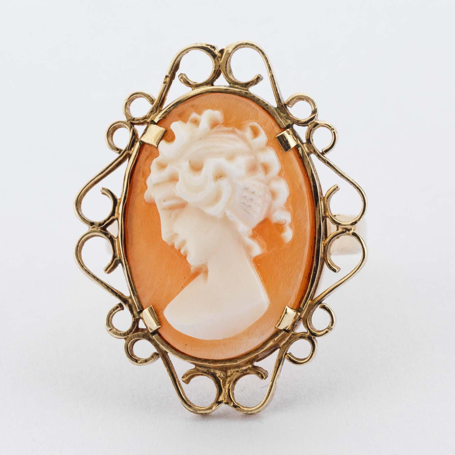 Gold Cameo Ring