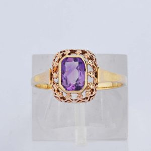 Amethyst & Gold Vintage Style Ring