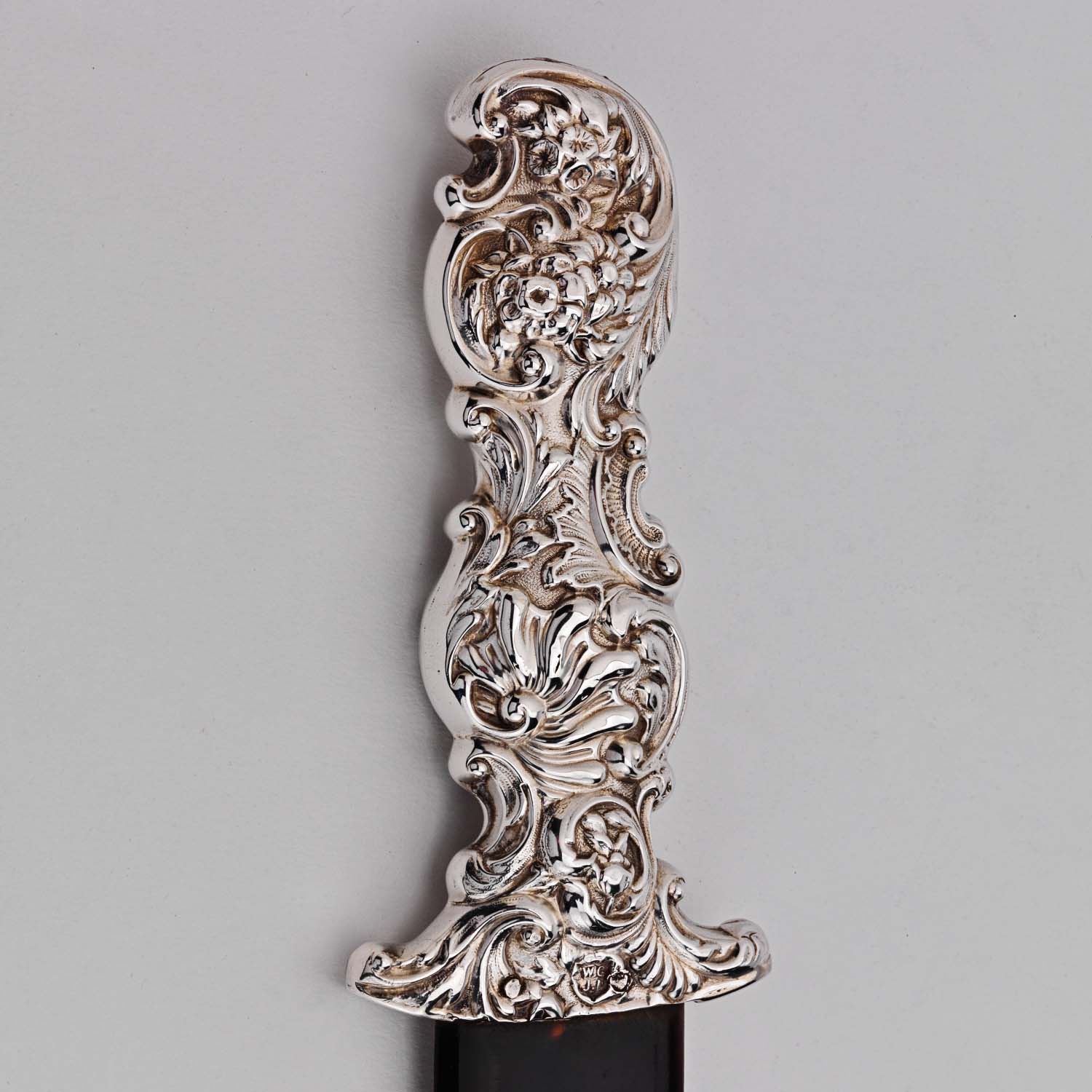 Antique Silver & Tortoiseshell Page Turner - Image 3