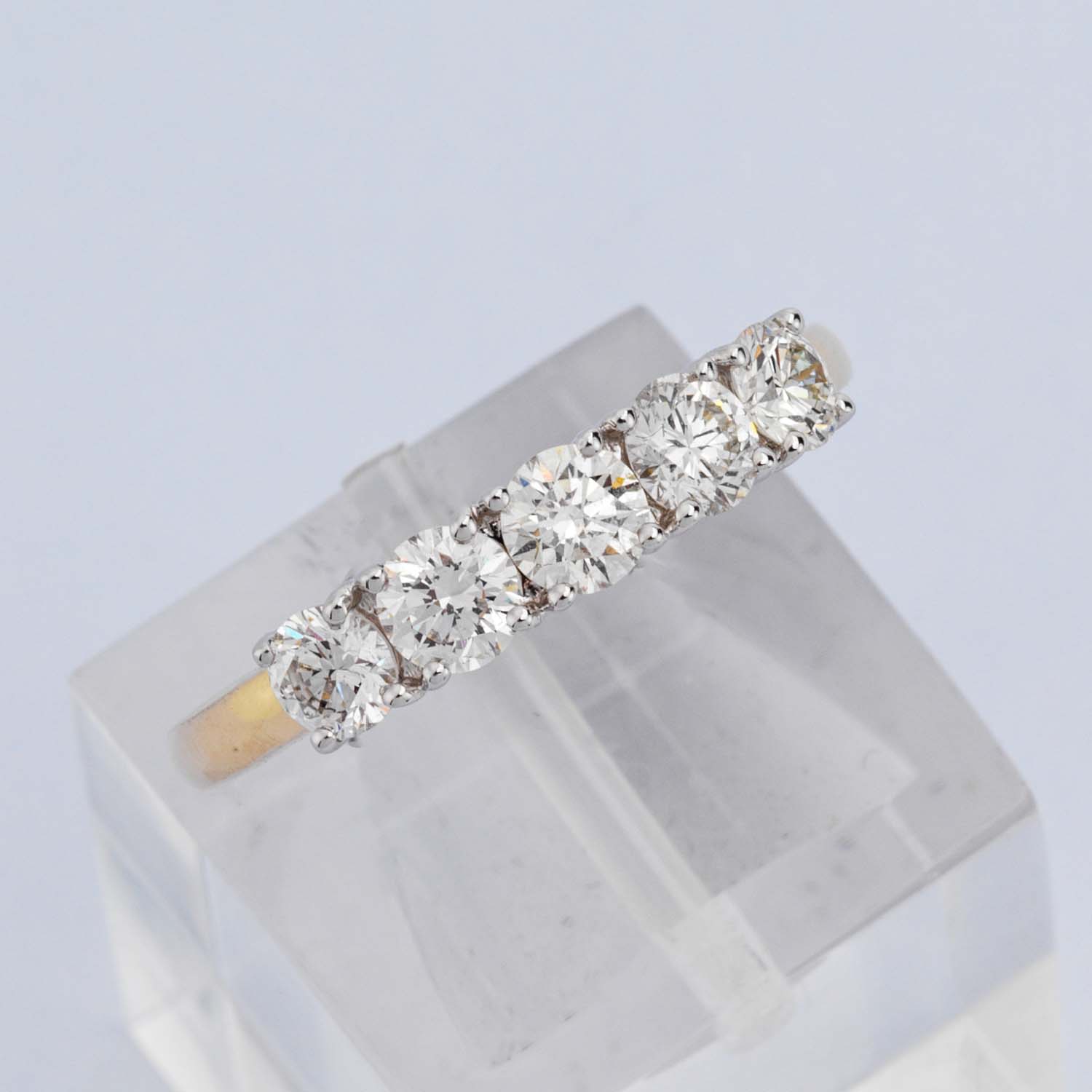 1 Carat Diamond Eternity Ring - Image 3