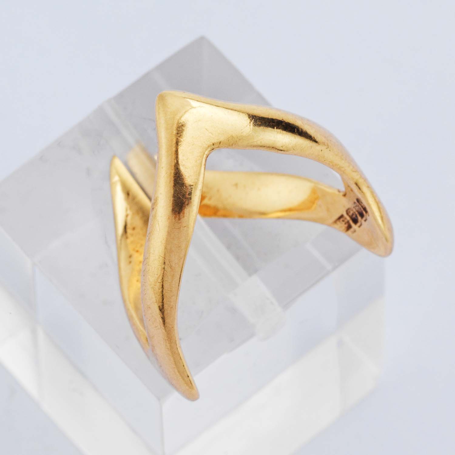 Gold Double Wishbone Ring - Image 3