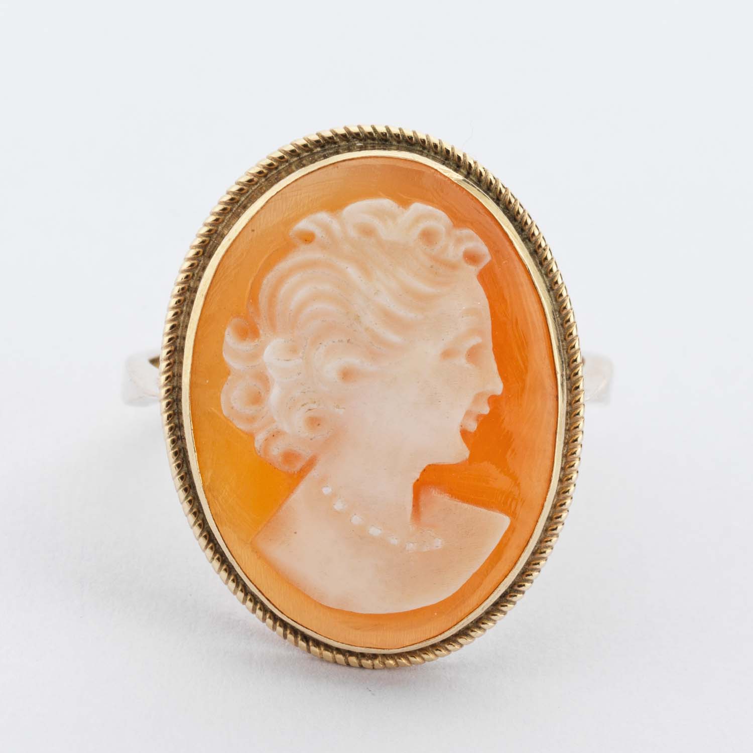 Gold Cameo Ring