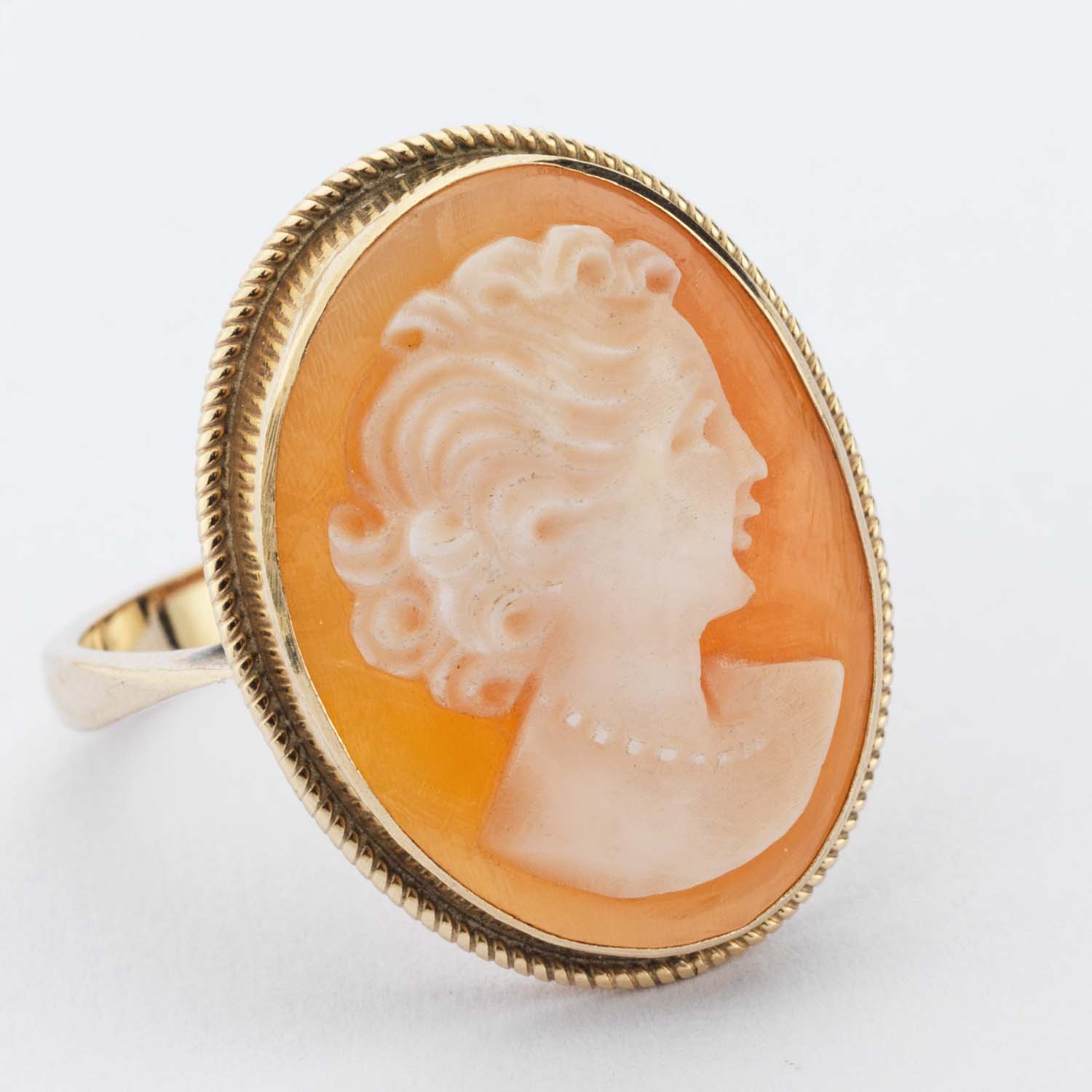 Gold Cameo Ring - Image 6